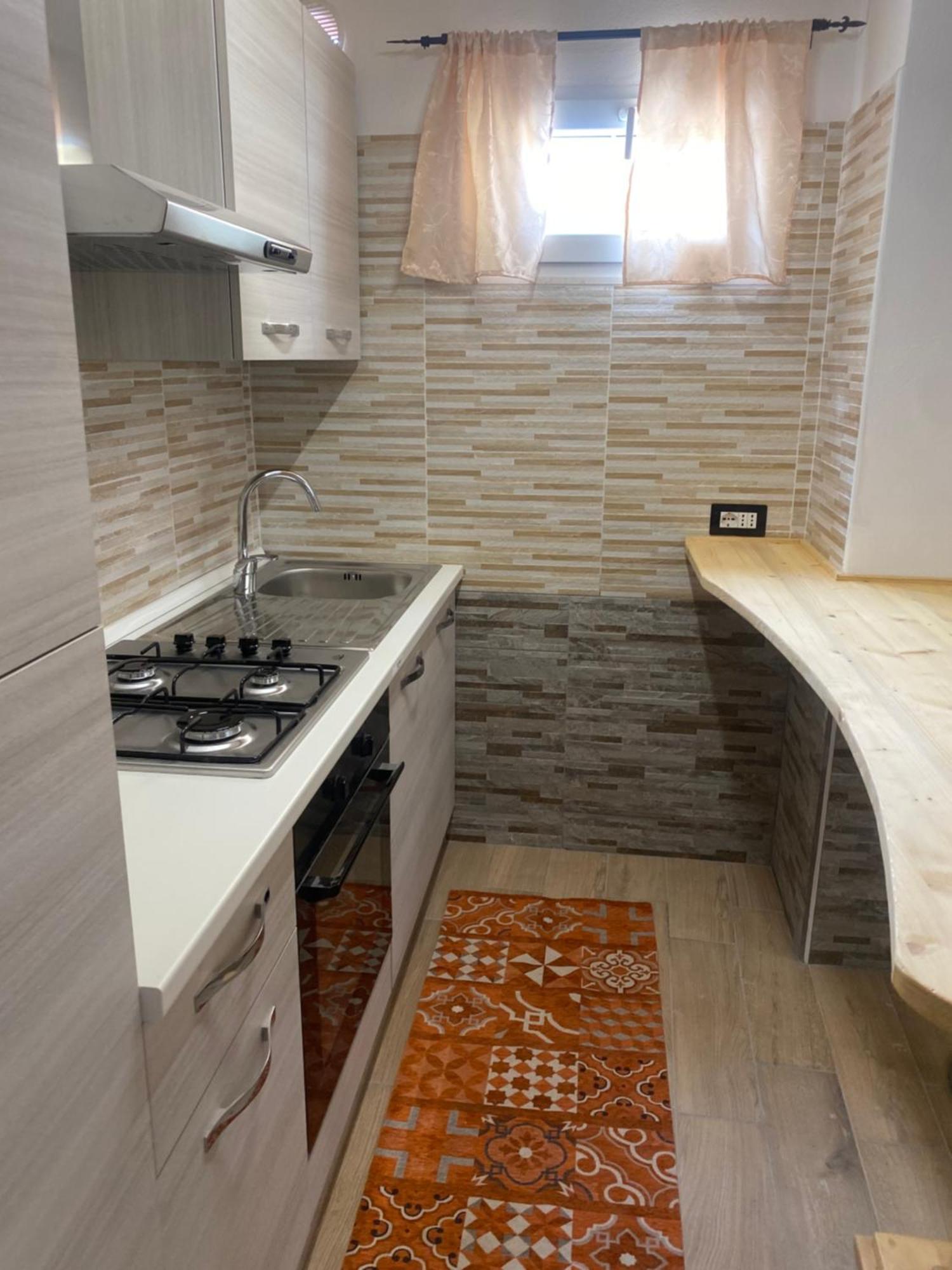칼리아리 Monolocale Indipendente Nel Quartiere Residenziale Genneruxi 아파트 외부 사진